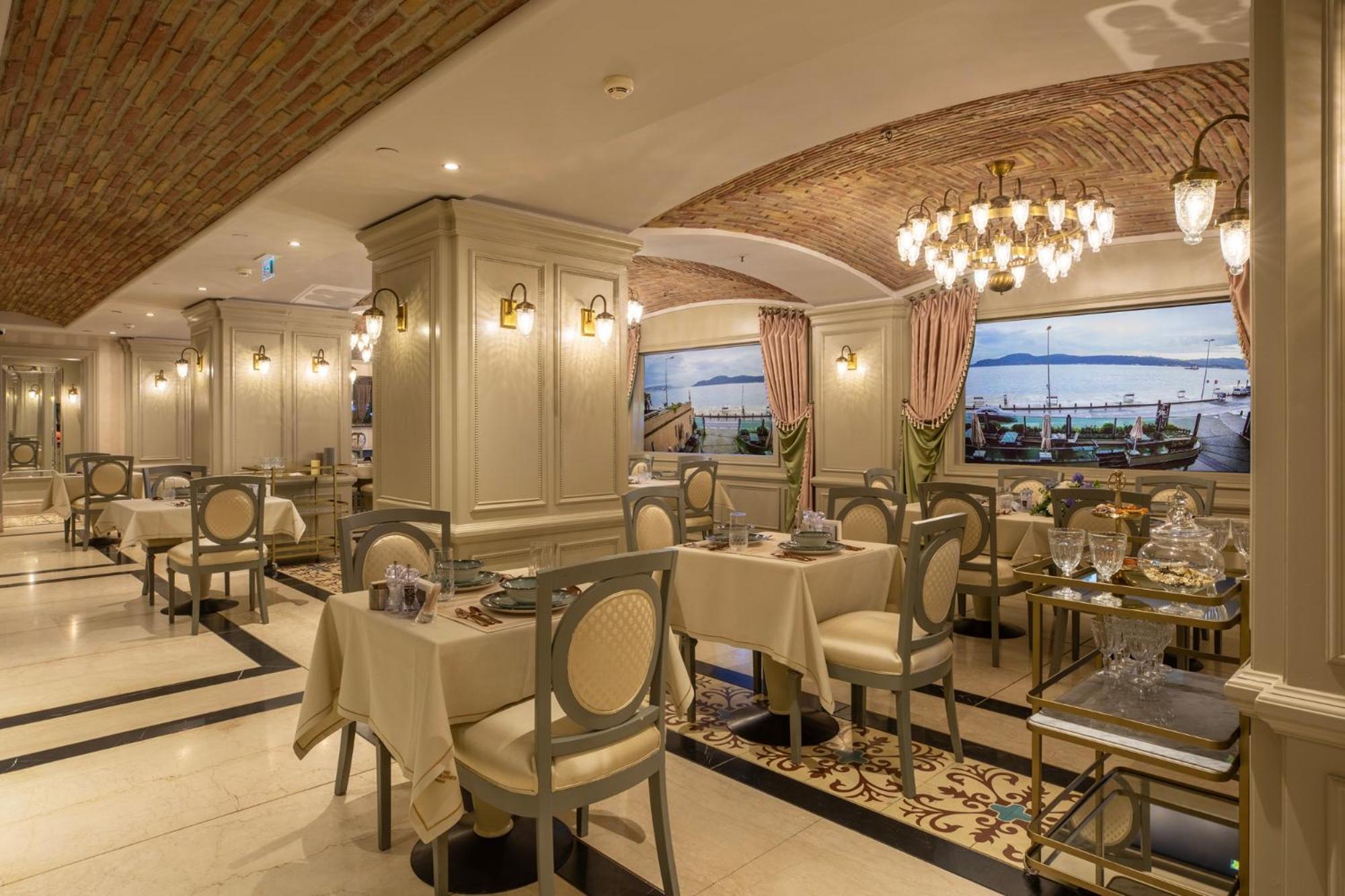 Mfb Tarabya Hotel Istanbul Exterior foto